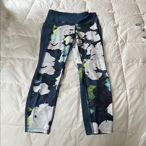 The North Face Navy and White Floral Leggings